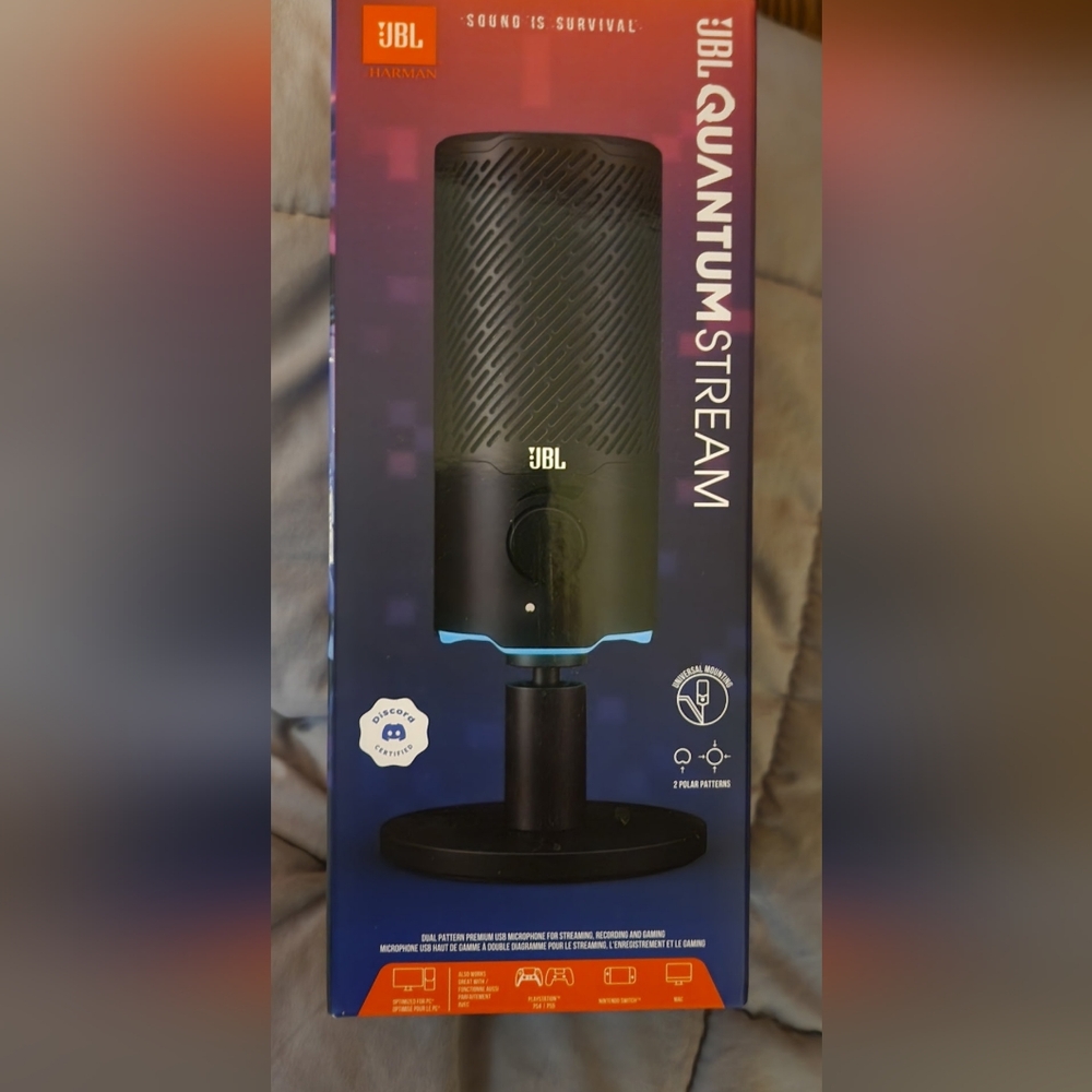 JBL quantum stream microphone  new in box